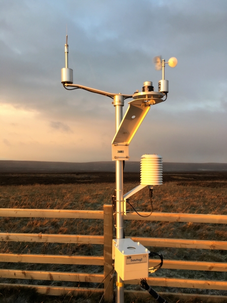 Image of weather station © Matthew Snelling
